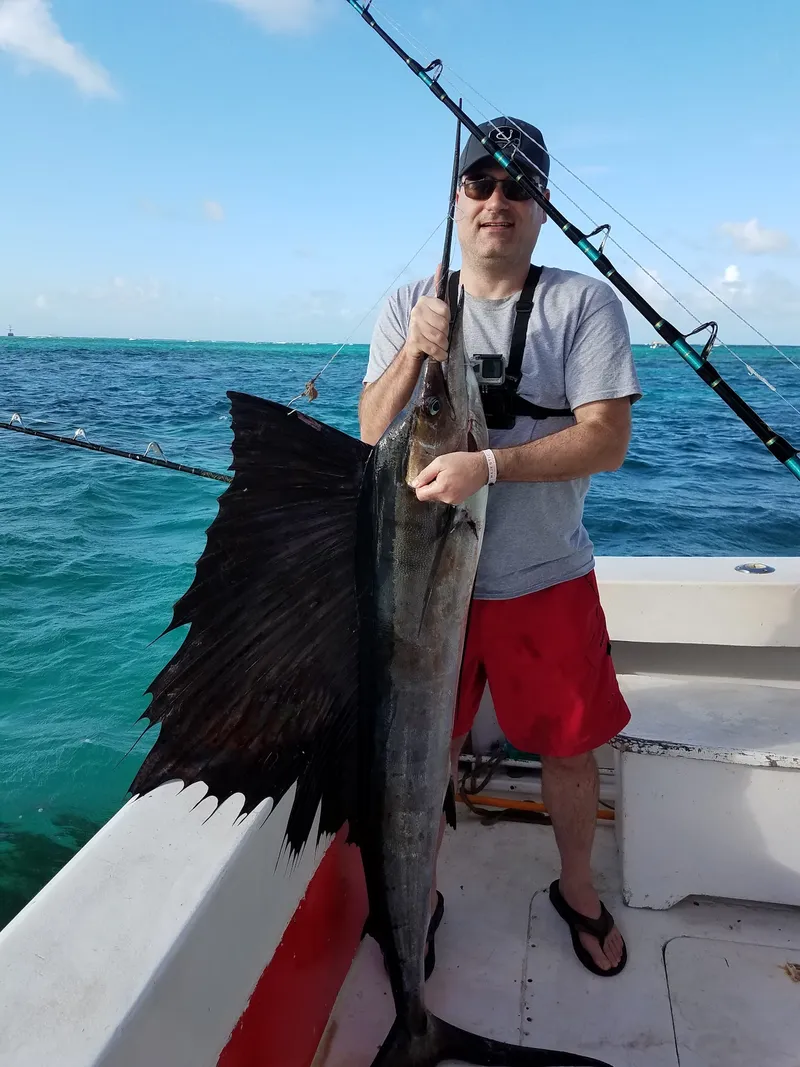 Battaglie con Marlin Blu e momenti indimenticabili - questa è pesca d'altura, stile Gone Fishing